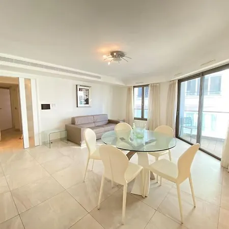 2 Bedroom With Terrace 7 Croisette * Cannes