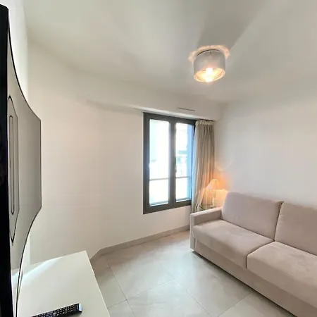 2 Bedroom With Terrace 7 Croisette * Cannes