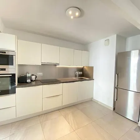 2 Bedroom With Terrace 7 Croisette * Cannes