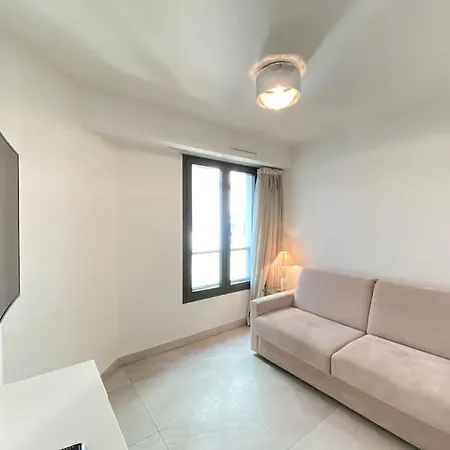 2 Bedroom With Terrace 7 Croisette *